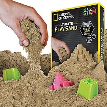 Kinetischer Spielsand klebt nur ansich selbst